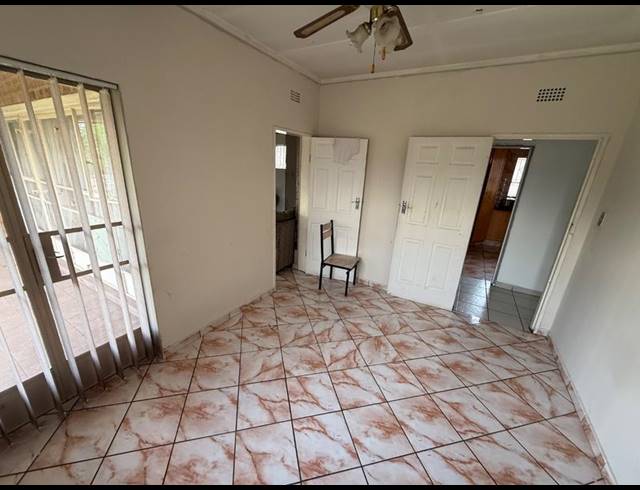 3 BEDROOM HOUSE FOR SALE IN VANDERBIJLPARK CE 3